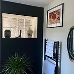 The Old Chair Workshop سيدبرغ