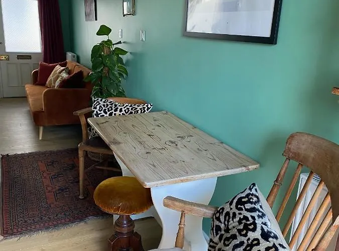 Holiday home The Old Chair Workshop *